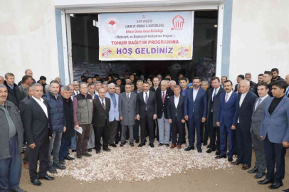 Siirtte 523 çiftçiye 5 milyon lira değerinde 275 ton mercimek tohumu desteği verildi