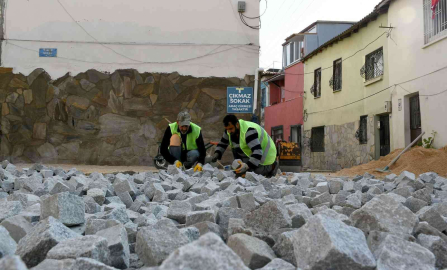 Eski Kuşadasının tarihi dokusu sağlıklı alt yapı ile buluşuyor