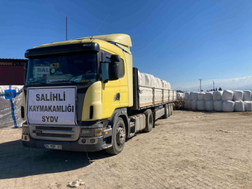 Deprem bölgesine Salihliden yem desteği