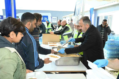 Deprem bölgesinde çarklar durmasın diye karavana Bursadan